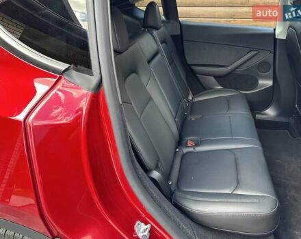 Червоний Тесла Model Y, об'ємом двигуна 0 л та пробігом 12 тис. км за 29900 $, фото 40 на Automoto.ua