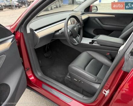 Красный Тесла Model Y, объемом двигателя 0 л и пробегом 19 тыс. км за 24500 $, фото 38 на Automoto.ua