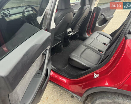 Красный Тесла Model Y, объемом двигателя 0 л и пробегом 26 тыс. км за 28900 $, фото 11 на Automoto.ua
