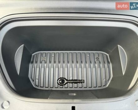 Красный Тесла Model Y, объемом двигателя 0 л и пробегом 42 тыс. км за 33900 $, фото 28 на Automoto.ua