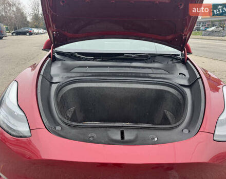 Красный Тесла Model Y, объемом двигателя 0 л и пробегом 26 тыс. км за 28900 $, фото 14 на Automoto.ua