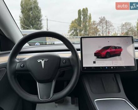 Красный Тесла Model Y, объемом двигателя 0 л и пробегом 19 тыс. км за 24500 $, фото 35 на Automoto.ua