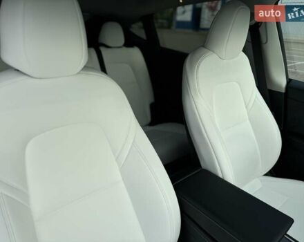 Красный Тесла Model Y, объемом двигателя 0 л и пробегом 42 тыс. км за 34990 $, фото 18 на Automoto.ua