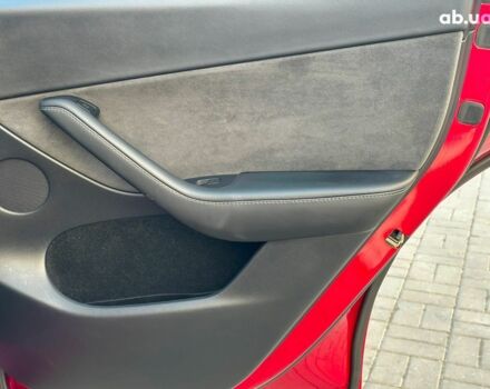 Красный Тесла Model Y, объемом двигателя 0 л и пробегом 26 тыс. км за 29940 $, фото 19 на Automoto.ua