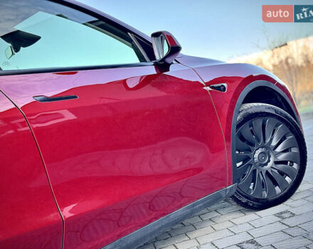 Красный Тесла Model Y, объемом двигателя 0 л и пробегом 8 тыс. км за 29999 $, фото 34 на Automoto.ua