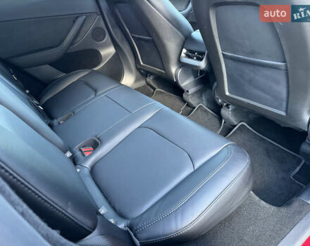 Красный Тесла Model Y, объемом двигателя 0 л и пробегом 8 тыс. км за 29999 $, фото 47 на Automoto.ua
