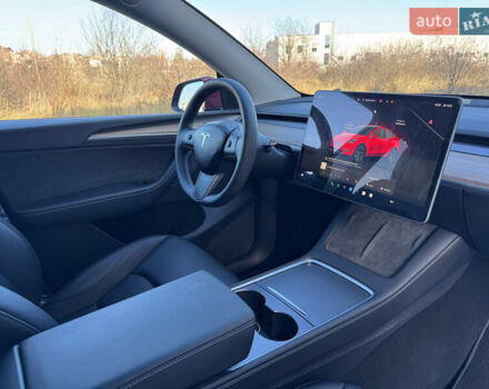 Красный Тесла Model Y, объемом двигателя 0 л и пробегом 8 тыс. км за 29999 $, фото 38 на Automoto.ua