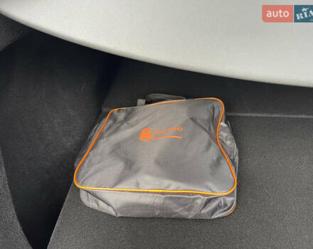 Червоний Тесла Model Y, об'ємом двигуна 0 л та пробігом 3 тис. км за 32500 $, фото 13 на Automoto.ua