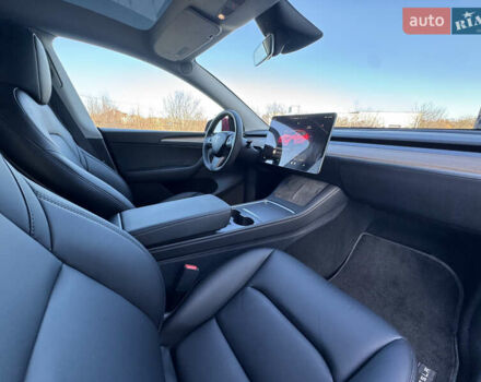 Красный Тесла Model Y, объемом двигателя 0 л и пробегом 8 тыс. км за 29999 $, фото 37 на Automoto.ua