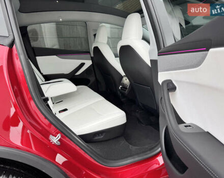Красный Тесла Model Y, объемом двигателя 0 л и пробегом 2 тыс. км за 49990 $, фото 16 на Automoto.ua