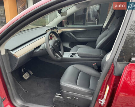 Червоний Тесла Model Y, об'ємом двигуна 0 л та пробігом 3 тис. км за 32500 $, фото 28 на Automoto.ua