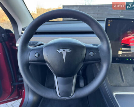 Красный Тесла Model Y, объемом двигателя 0 л и пробегом 8 тыс. км за 29999 $, фото 62 на Automoto.ua