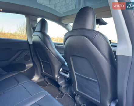 Красный Тесла Model Y, объемом двигателя 0 л и пробегом 8 тыс. км за 29999 $, фото 48 на Automoto.ua