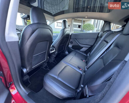 Красный Тесла Model Y, объемом двигателя 0 л и пробегом 8 тыс. км за 29999 $, фото 53 на Automoto.ua