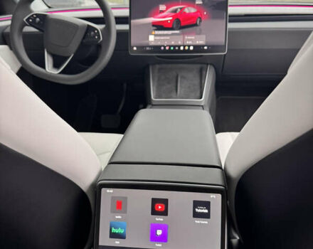 Красный Тесла Model Y, объемом двигателя 0 л и пробегом 2 тыс. км за 49990 $, фото 19 на Automoto.ua