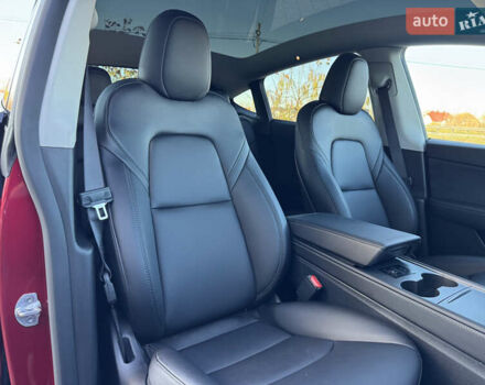 Красный Тесла Model Y, объемом двигателя 0 л и пробегом 8 тыс. км за 29999 $, фото 36 на Automoto.ua