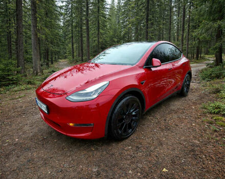 Красный Тесла Model Y, объемом двигателя 0 л и пробегом 158 тыс. км за 20700 $, фото 1 на Automoto.ua
