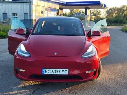 Тесла Model Y 2021 в Львове на Automoto.ua Красный Тесла Model Y, объемом двигателя 0 л и пробегом 72 тыс. км за 23000 $, фото 1 на Automoto.ua