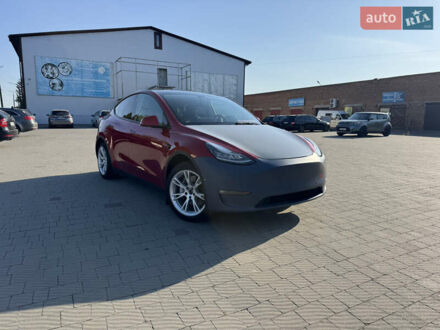 Красный Тесла Model Y, объемом двигателя 0 л и пробегом 121 тыс. км за 23000 $, фото 1 на Automoto.ua