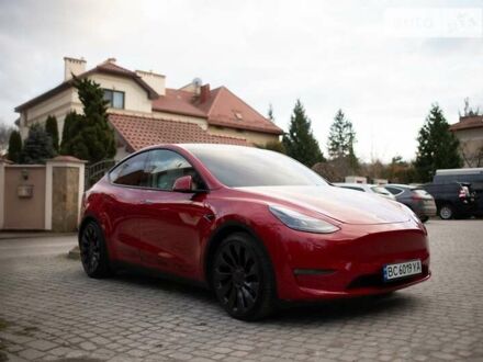 Красный Тесла Model Y, объемом двигателя 0 л и пробегом 9 тыс. км за 42900 $, фото 1 на Automoto.ua