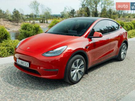 Тесла Model Y 2022 в Днепре (Днепропетровске) на Automoto.ua Красный Тесла Model Y, объемом двигателя 0 л и пробегом 29 тыс. км за 31900 $, фото 1 на Automoto.ua