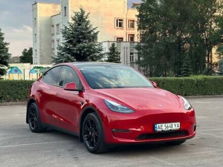 Тесла Model Y 2022 в Каменское - Днепродзержинск на Automoto.ua Красный Тесла Model Y, объемом двигателя 0 л и пробегом 32 тыс. км за 26900 $, фото 1 на Automoto.ua