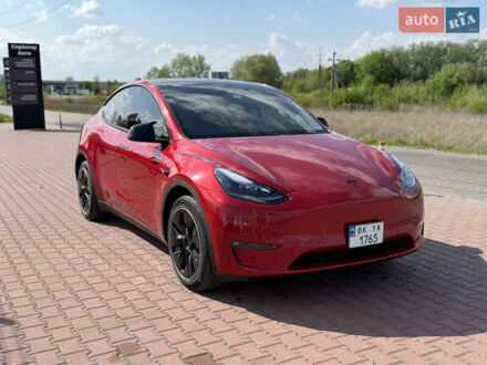 Тесла Model Y 2022 у Рівному на Automoto.ua Червоний Тесла Model Y, об'ємом двигуна 0 л та пробігом 71 тис. км за 23900 $, фото 1 на Automoto.ua