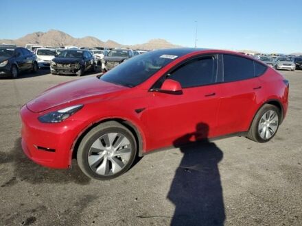 Тесла Model Y 2023 в Львове на Automoto.ua Красный Тесла Model Y, объемом двигателя 0 л и пробегом 58 тыс. км за 22500 $, фото 1 на Automoto.ua