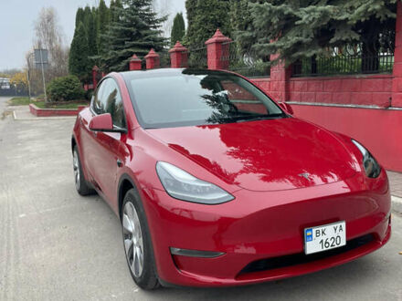 Красный Тесла Model Y, объемом двигателя 0 л и пробегом 23 тыс. км за 26200 $, фото 1 на Automoto.ua