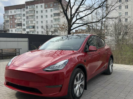 Тесла Model Y 2023 в Тернополе на Automoto.ua Красный Тесла Model Y, объемом двигателя 0 л и пробегом 13 тыс. км за 30300 $, фото 1 на Automoto.ua