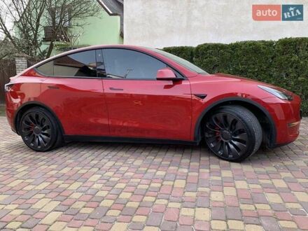 Тесла Model Y 2023 в Львове на Automoto.ua Красный Тесла Model Y, объемом двигателя 0 л и пробегом 5 тыс. км за 32300 $, фото 1 на Automoto.ua