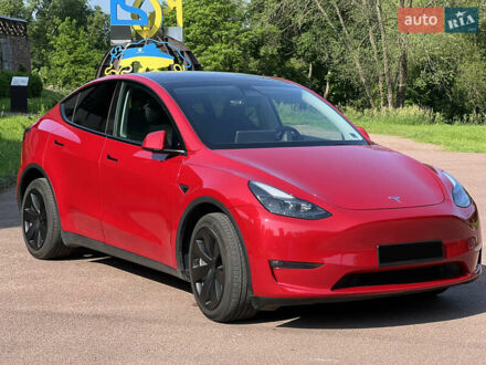 Тесла Model Y 2023 в Коростене на Automoto.ua Красный Тесла Model Y, объемом двигателя 0 л и пробегом 32 тыс. км за 34000 $, фото 1 на Automoto.ua