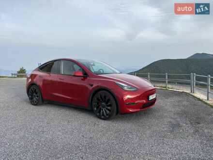 Тесла Model Y 2023 в Калуше на Automoto.ua Красный Тесла Model Y, объемом двигателя 0 л и пробегом 60 тыс. км за 29500 $, фото 1 на Automoto.ua