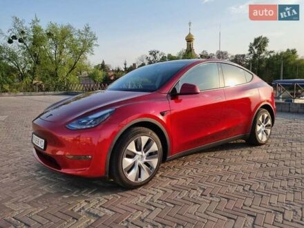 Тесла Model Y 2024 в Киеве на Automoto.ua Красный Тесла Model Y, объемом двигателя 0 л и пробегом 13 тыс. км за 31200 $, фото 1 на Automoto.ua