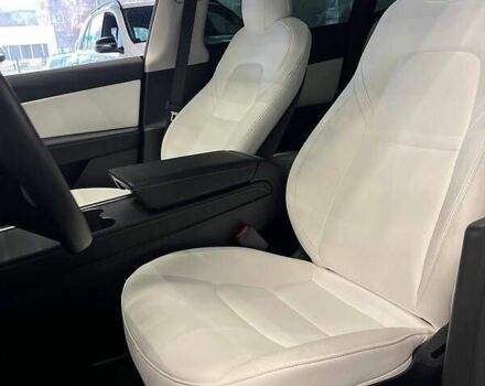 Тесла Model Y, объемом двигателя 0 л и пробегом 4 тыс. км за 64900 $, фото 23 на Automoto.ua
