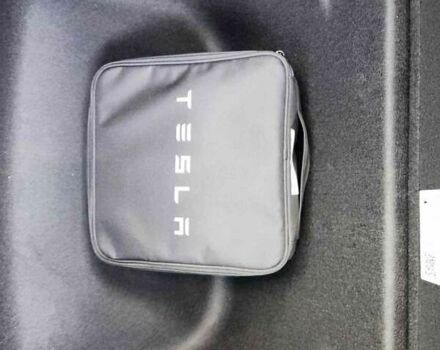 Тесла Model Y, объемом двигателя 0 л и пробегом 1 тыс. км за 62443 $, фото 17 на Automoto.ua