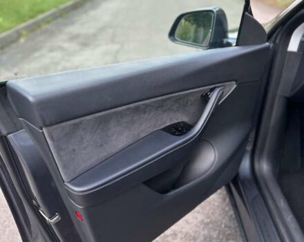 Тесла Model Y, объемом двигателя 0 л и пробегом 72 тыс. км за 22900 $, фото 24 на Automoto.ua