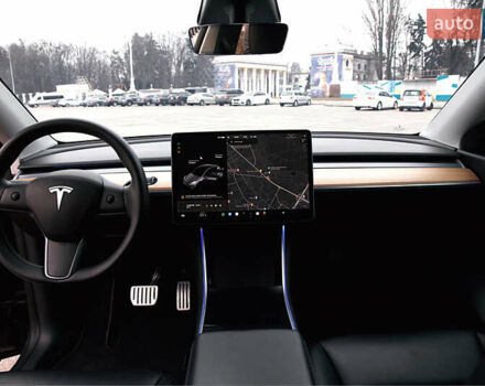 Тесла Model Y, объемом двигателя 0 л и пробегом 51 тыс. км за 29000 $, фото 2 на Automoto.ua