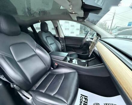 Тесла Model Y, объемом двигателя 0 л и пробегом 142 тыс. км за 18800 $, фото 17 на Automoto.ua