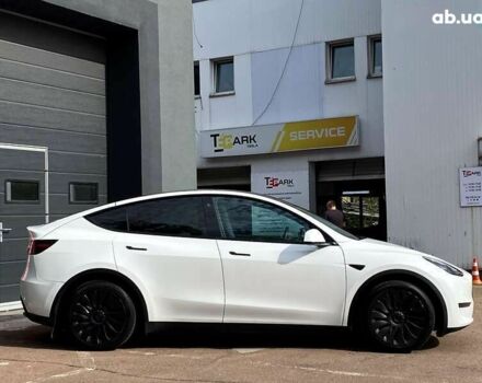 Тесла Model Y 2021 в Киеве на Automoto.ua Тесла Model Y, объемом двигателя 0 л и пробегом 90 тыс. км за 26999 $, фото 10 на Automoto.ua