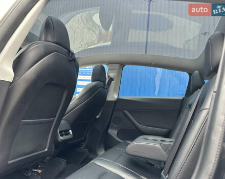 Тесла Model Y, объемом двигателя 0 л и пробегом 105 тыс. км за 25000 $, фото 24 на Automoto.ua