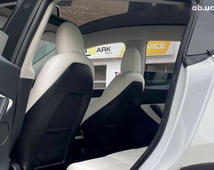 Тесла Model Y, объемом двигателя 0 л и пробегом 115 тыс. км за 25999 $, фото 15 на Automoto.ua