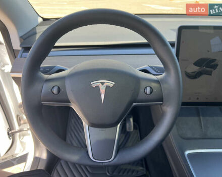Тесла Model Y, объемом двигателя 0 л и пробегом 61 тыс. км за 27500 $, фото 13 на Automoto.ua