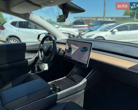 Тесла Model Y, объемом двигателя 0 л и пробегом 112 тыс. км за 16900 $, фото 12 на Automoto.ua