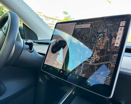 Тесла Model Y, объемом двигателя 0 л и пробегом 21 тыс. км за 49999 $, фото 8 на Automoto.ua