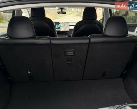 Тесла Model Y, объемом двигателя 0 л и пробегом 63 тыс. км за 25500 $, фото 13 на Automoto.ua