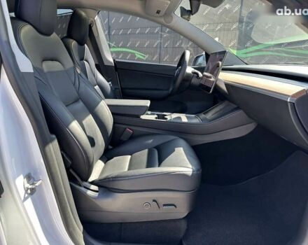 Тесла Model Y, объемом двигателя 0 л и пробегом 94 тыс. км за 21999 $, фото 15 на Automoto.ua