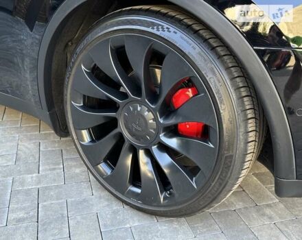 Тесла Model Y, объемом двигателя 0 л и пробегом 25 тыс. км за 29900 $, фото 76 на Automoto.ua