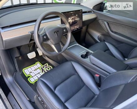 Тесла Model Y, объемом двигателя 0 л и пробегом 25 тыс. км за 29900 $, фото 25 на Automoto.ua