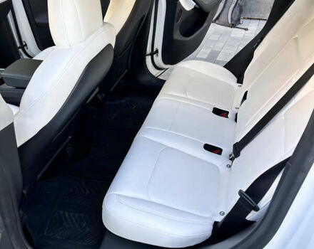 Тесла Model Y, объемом двигателя 0 л и пробегом 54 тыс. км за 31500 $, фото 9 на Automoto.ua